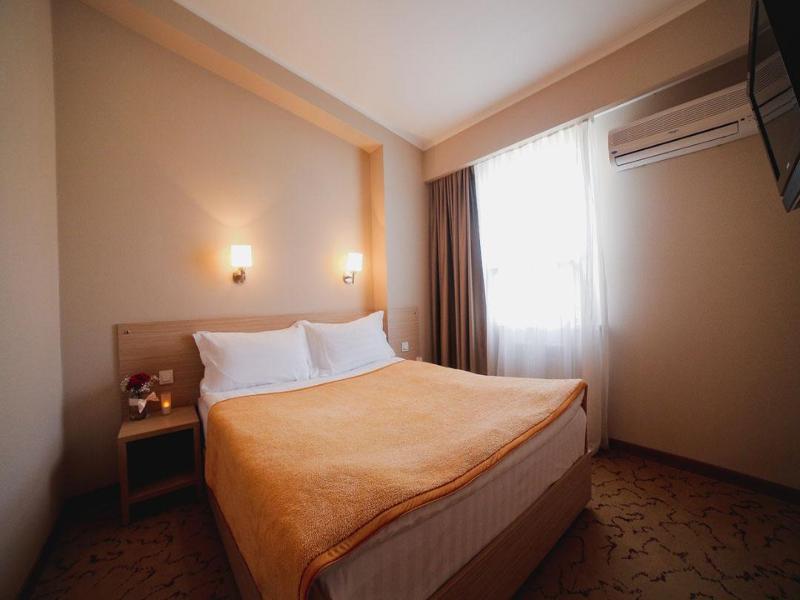 Bishkek Boutique Hotel Екстериор снимка