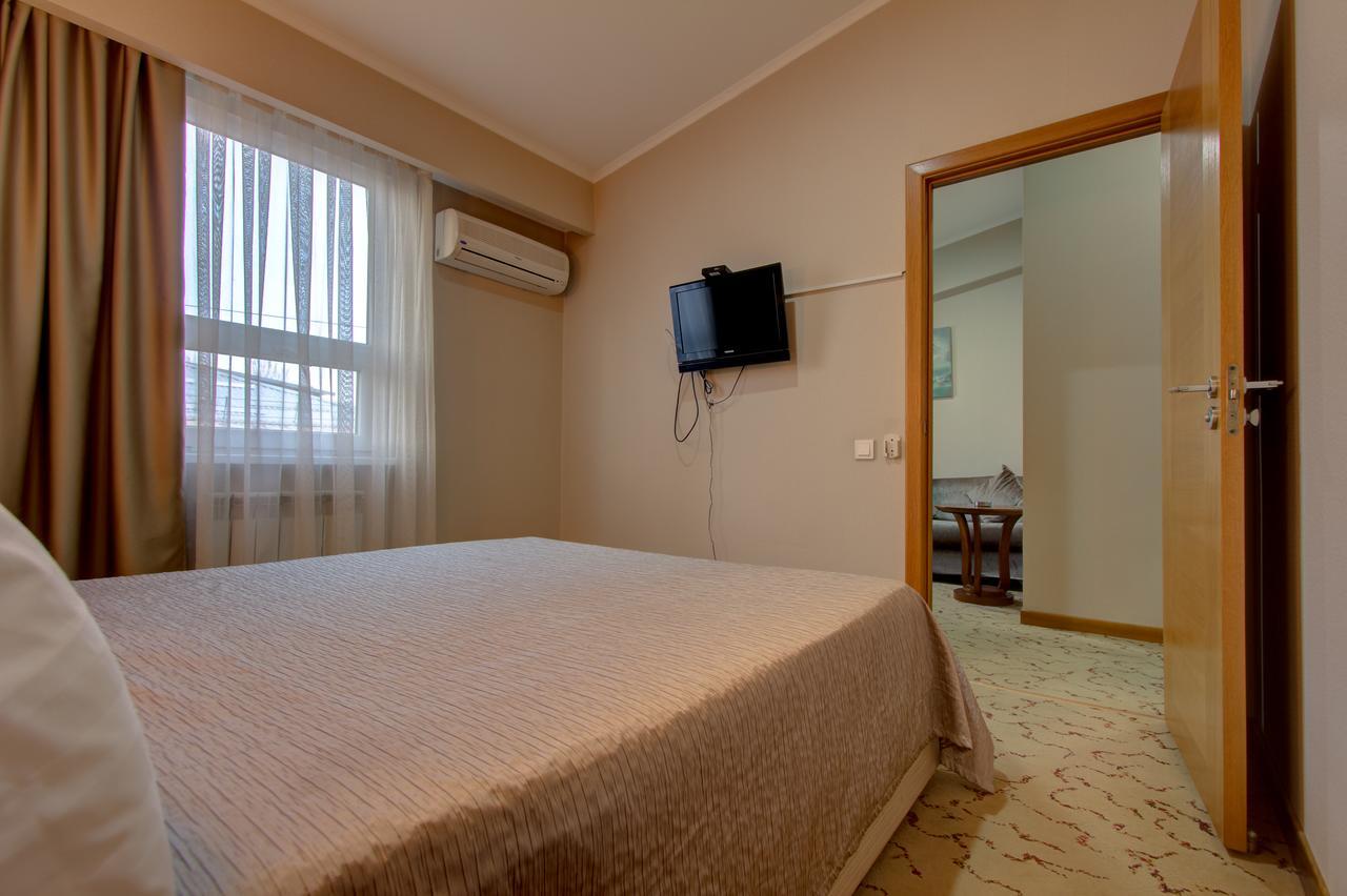 Bishkek Boutique Hotel Екстериор снимка